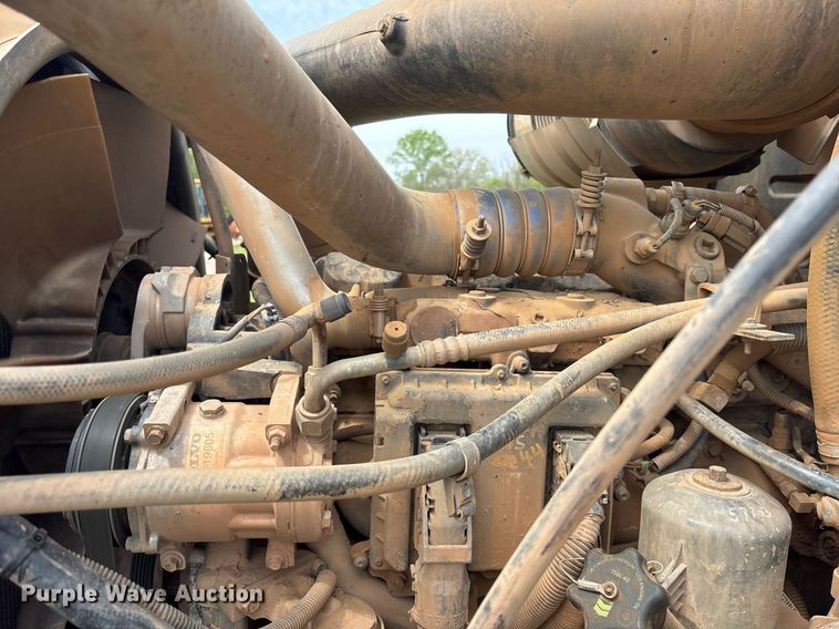 image for item DS3671 2007 Mack CHN613 dump truck