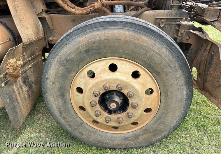 image for item DS3671 2007 Mack CHN613 dump truck