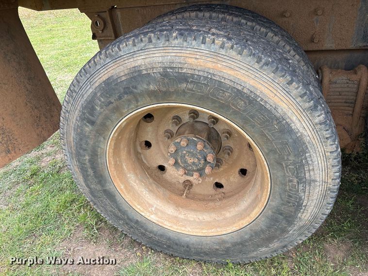 image for item DS3671 2007 Mack CHN613 dump truck