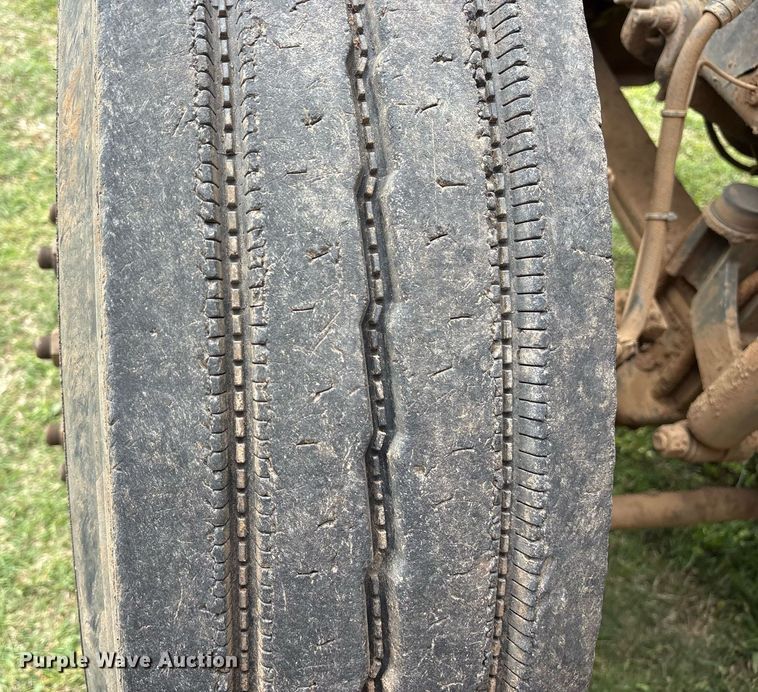 image for item DS3671 2007 Mack CHN613 dump truck