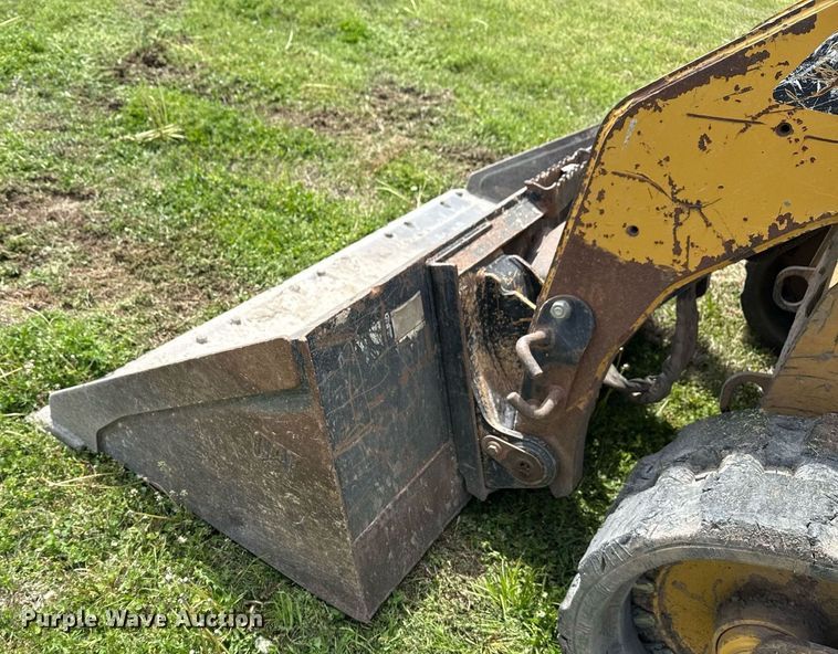image for item DS3677 2012 Caterpillar 259B3 tracked skid steer loader