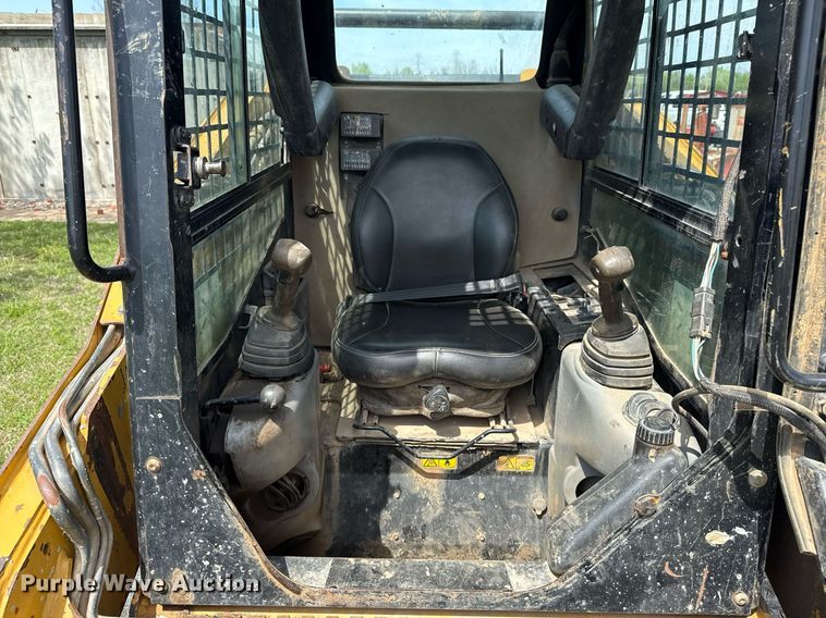 image for item DS3677 2012 Caterpillar 259B3 tracked skid steer loader