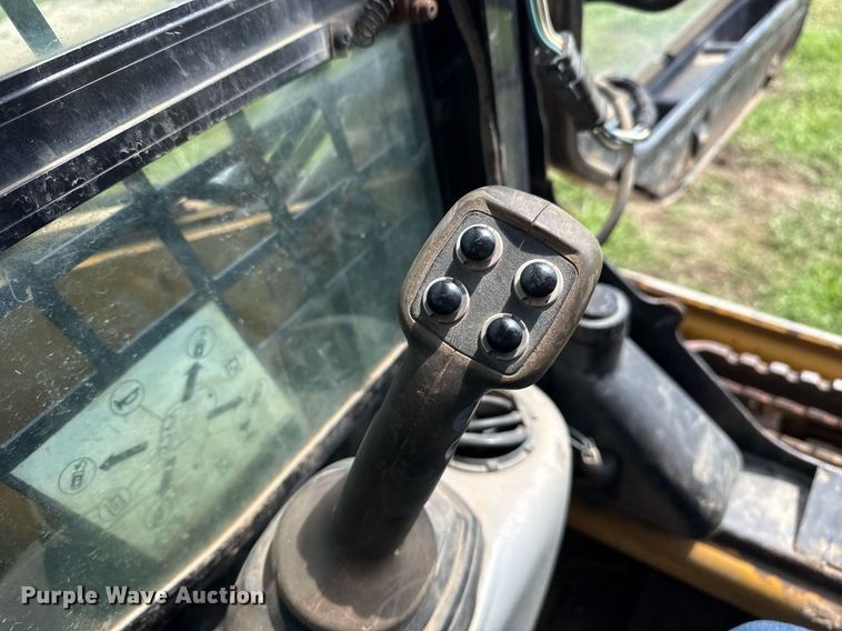 image for item DS3677 2012 Caterpillar 259B3 tracked skid steer loader