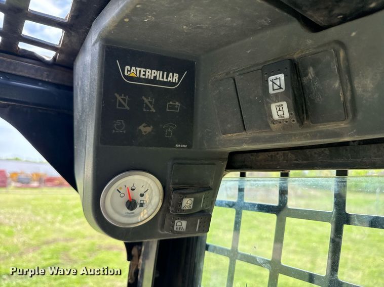 image for item DS3677 2012 Caterpillar 259B3 tracked skid steer loader