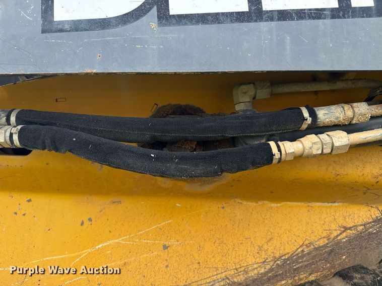 image for item DS3678 2015 John Deere 329E tracked skid steer loader