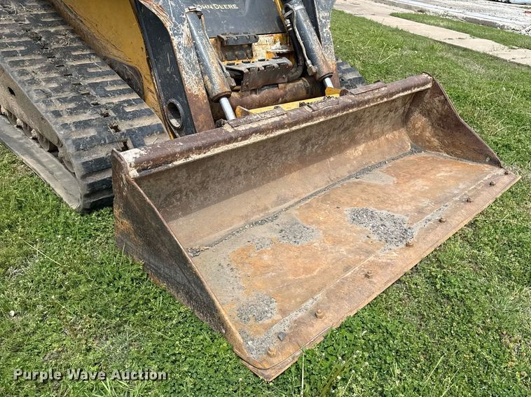 image for item DS3678 2015 John Deere 329E tracked skid steer loader