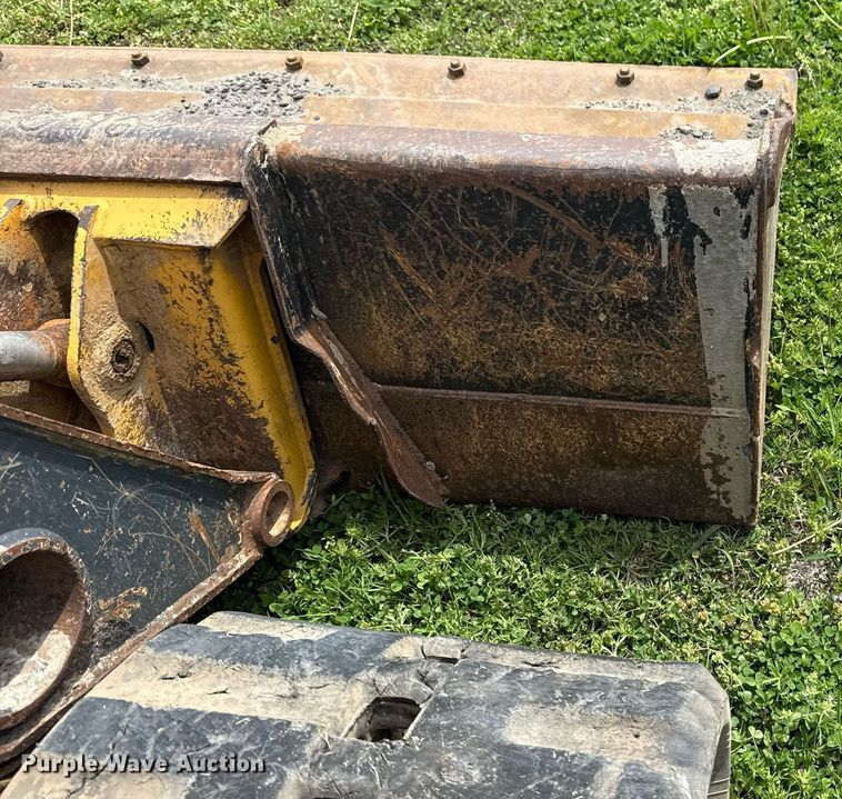 image for item DS3678 2015 John Deere 329E tracked skid steer loader