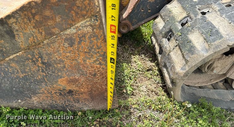 image for item DS3678 2015 John Deere 329E tracked skid steer loader