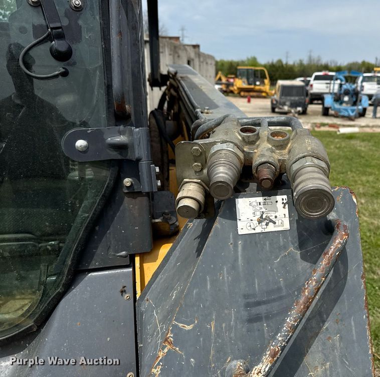 image for item DS3678 2015 John Deere 329E tracked skid steer loader