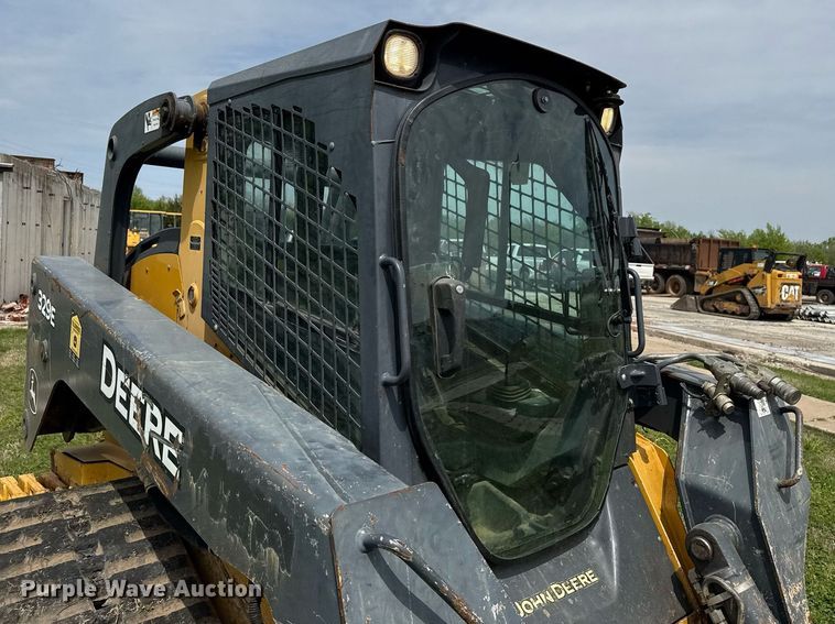 image for item DS3678 2015 John Deere 329E tracked skid steer loader
