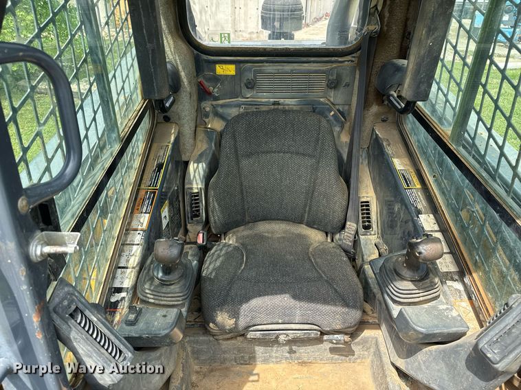 image for item DS3678 2015 John Deere 329E tracked skid steer loader