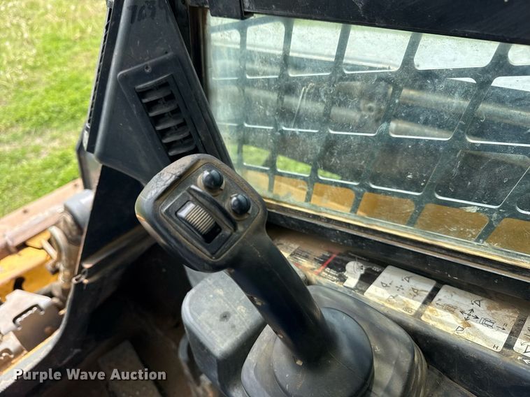 image for item DS3678 2015 John Deere 329E tracked skid steer loader