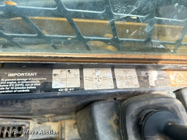 image for item DS3678 2015 John Deere 329E tracked skid steer loader