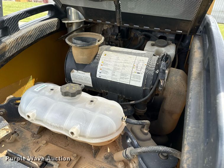 image for item DS3678 2015 John Deere 329E tracked skid steer loader