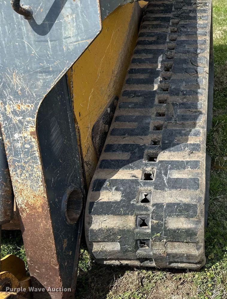 image for item DS3678 2015 John Deere 329E tracked skid steer loader