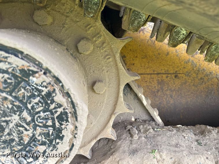 image for item DS3678 2015 John Deere 329E tracked skid steer loader