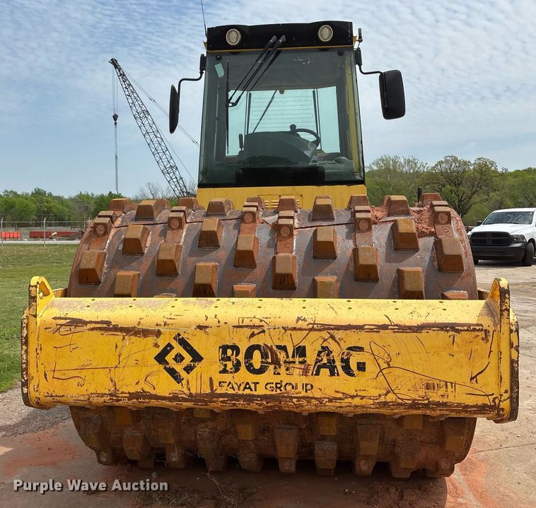 image for item DS3679 2013 Bomag BW 211 D-50 single drum vibratory roller