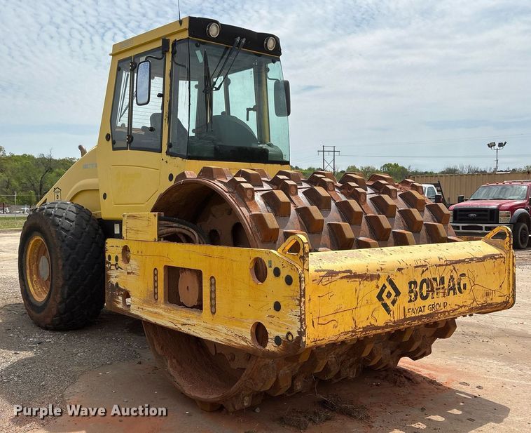 image for item DS3679 2013 Bomag BW 211 D-50 single drum vibratory roller