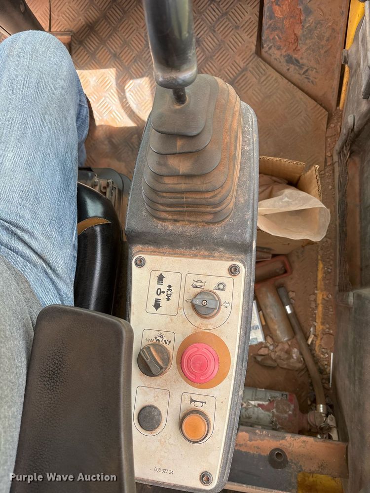 image for item DS3679 2013 Bomag BW 211 D-50 single drum vibratory roller