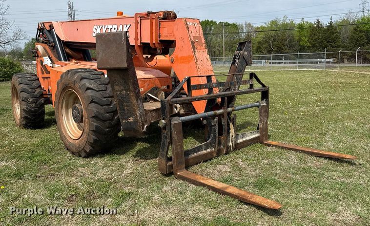 image for item DS3680 2013 JLG 10042 telehandler