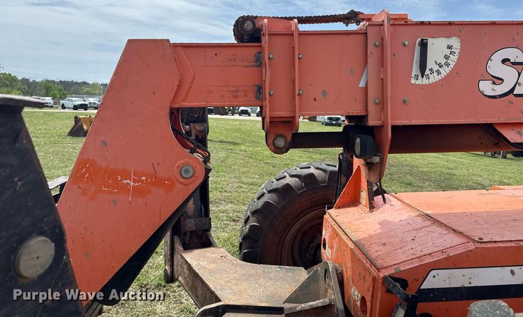 image for item DS3680 2013 JLG 10042 telehandler