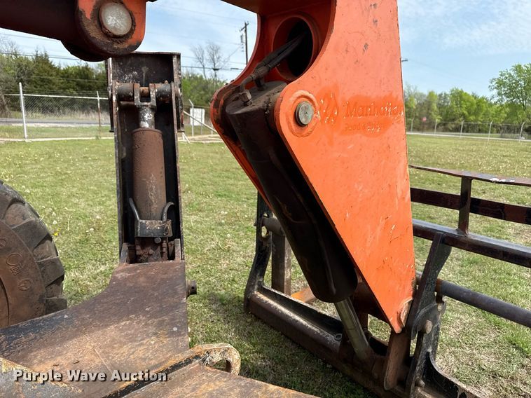 image for item DS3680 2013 JLG 10042 telehandler