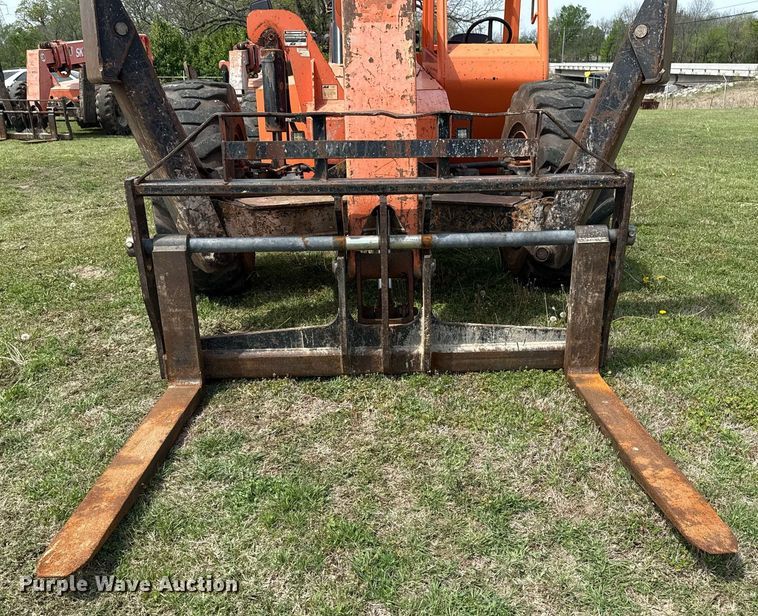 image for item DS3680 2013 JLG 10042 telehandler