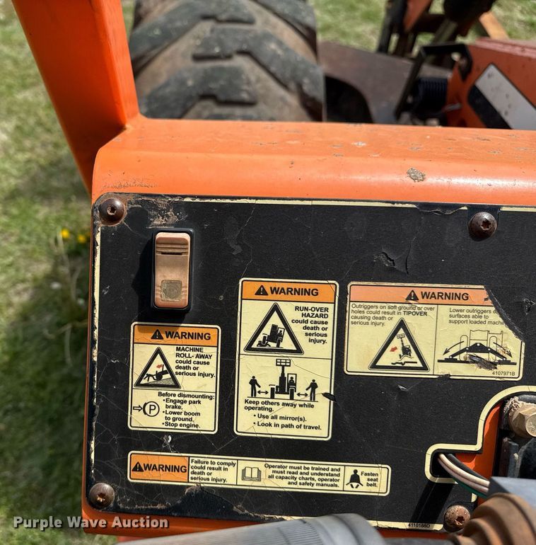 image for item DS3680 2013 JLG 10042 telehandler