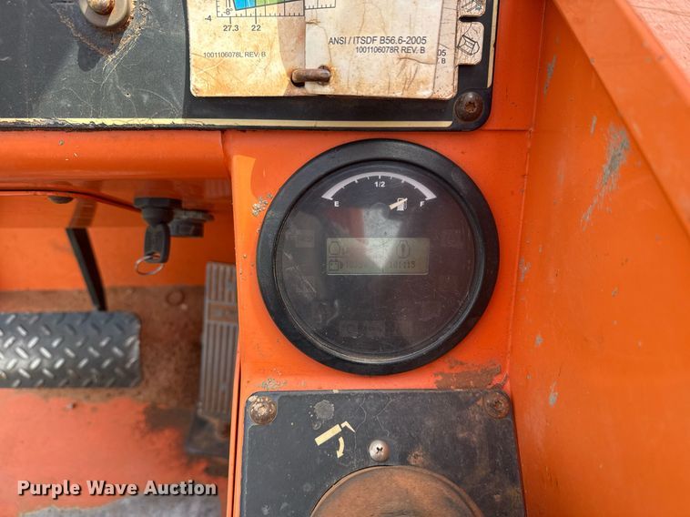 image for item DS3680 2013 JLG 10042 telehandler