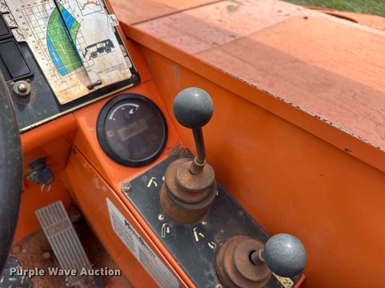 image for item DS3680 2013 JLG 10042 telehandler