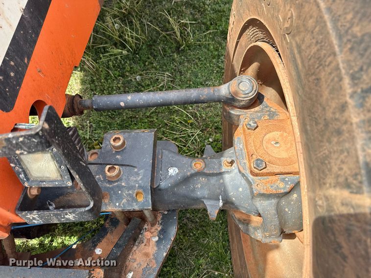 image for item DS3680 2013 JLG 10042 telehandler