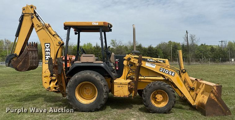image for item DS3681 John Deere 310SE backhoe