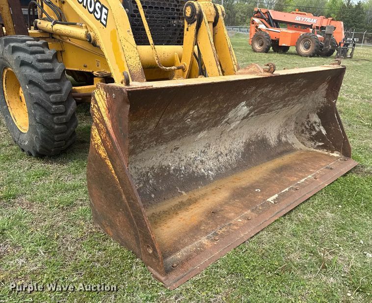 image for item DS3681 John Deere 310SE backhoe