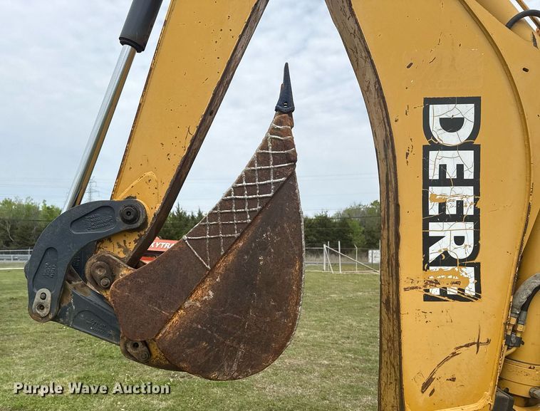 image for item DS3681 John Deere 310SE backhoe