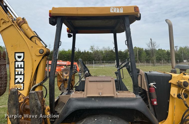 image for item DS3681 John Deere 310SE backhoe