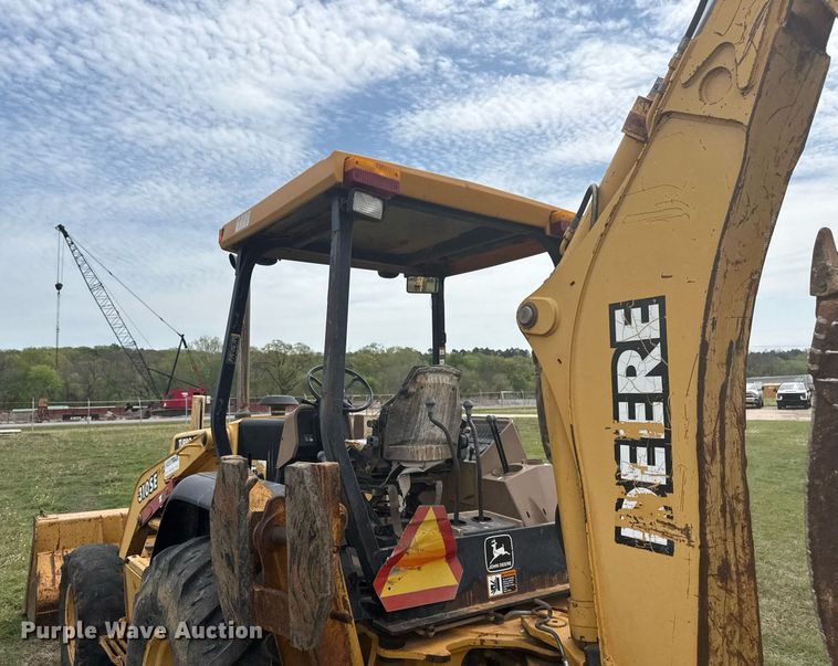 image for item DS3681 John Deere 310SE backhoe