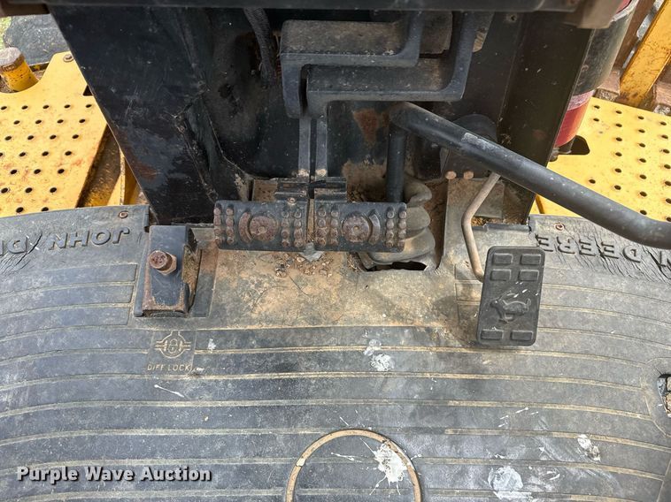 image for item DS3681 John Deere 310SE backhoe