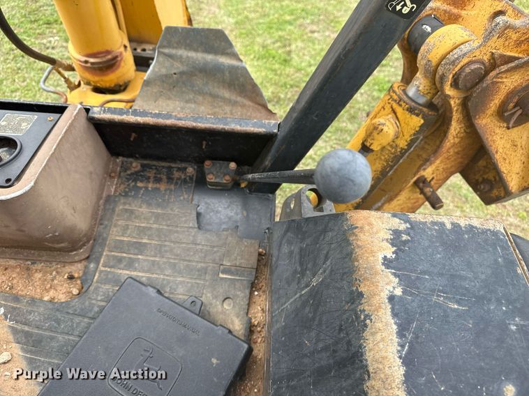 image for item DS3681 John Deere 310SE backhoe