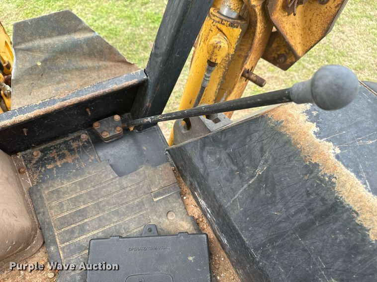 image for item DS3681 John Deere 310SE backhoe