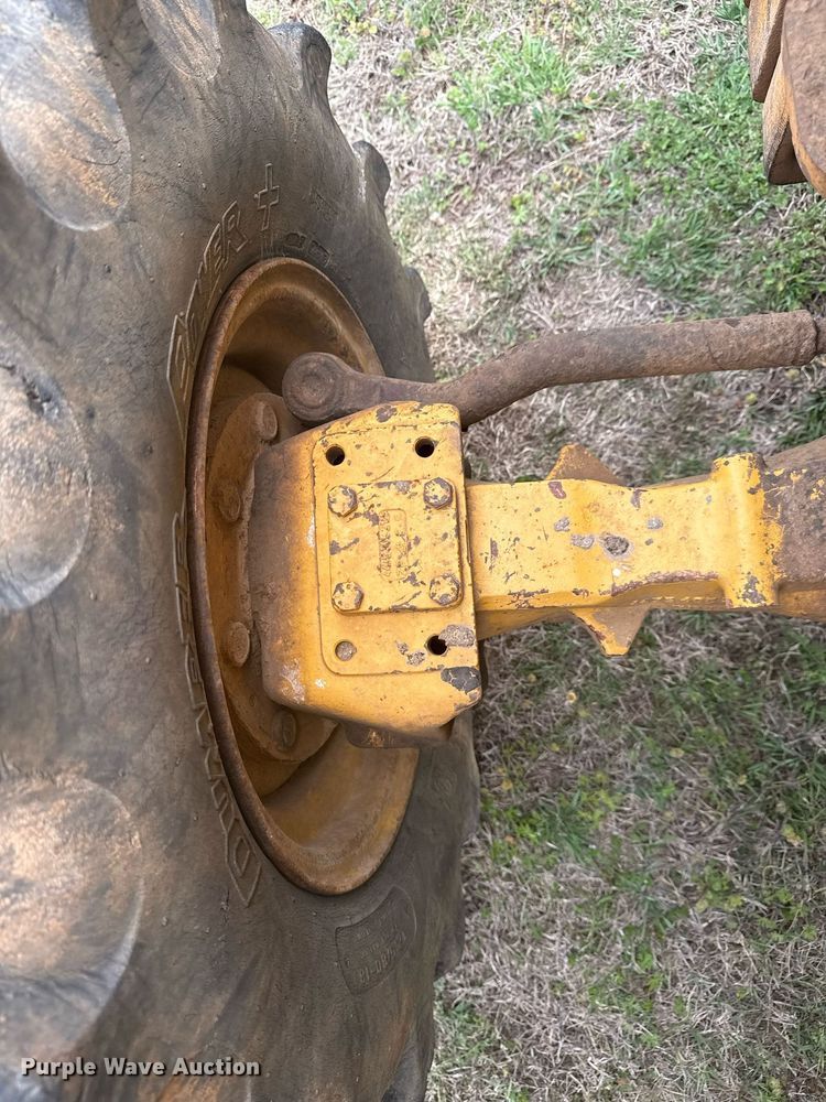 image for item DS3681 John Deere 310SE backhoe