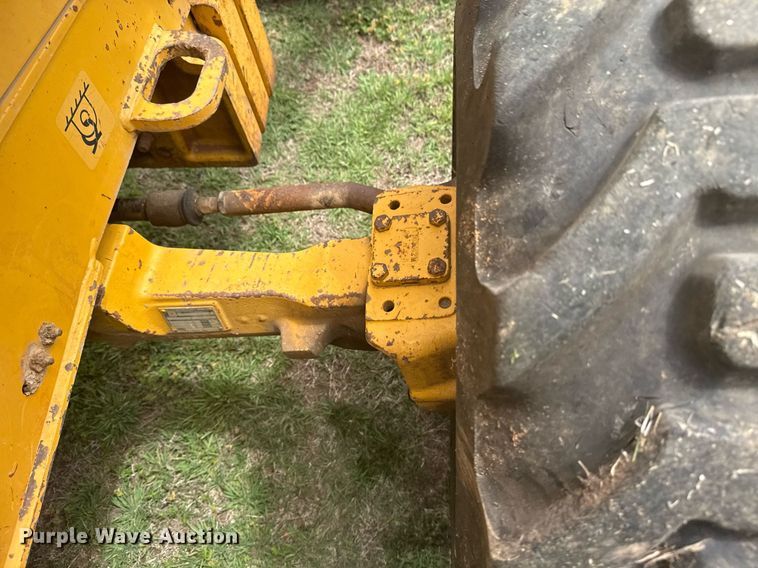 image for item DS3681 John Deere 310SE backhoe