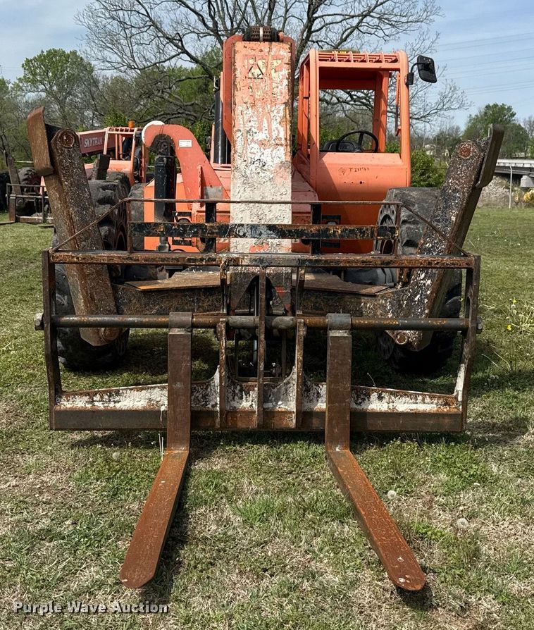 image for item DS3682 2011 JLG 10042 telehandler