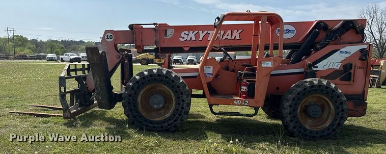 image for item DS3682 2011 JLG 10042 telehandler