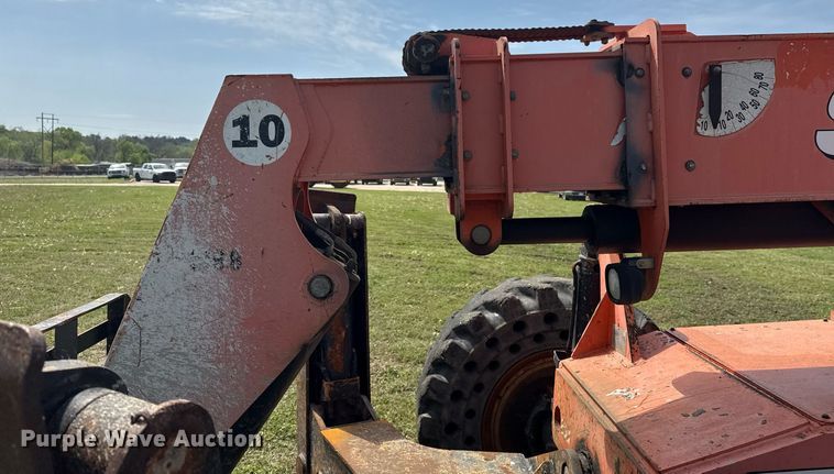 image for item DS3682 2011 JLG 10042 telehandler