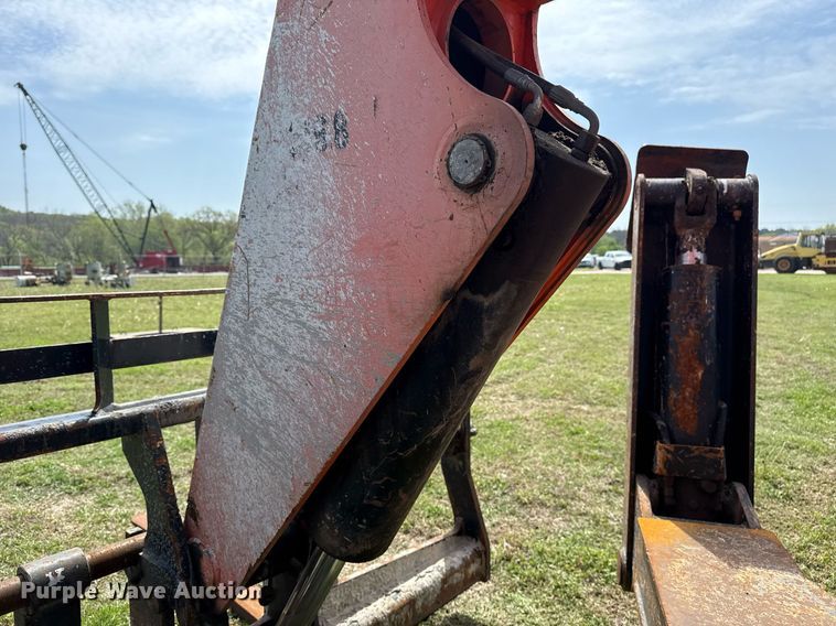 image for item DS3682 2011 JLG 10042 telehandler