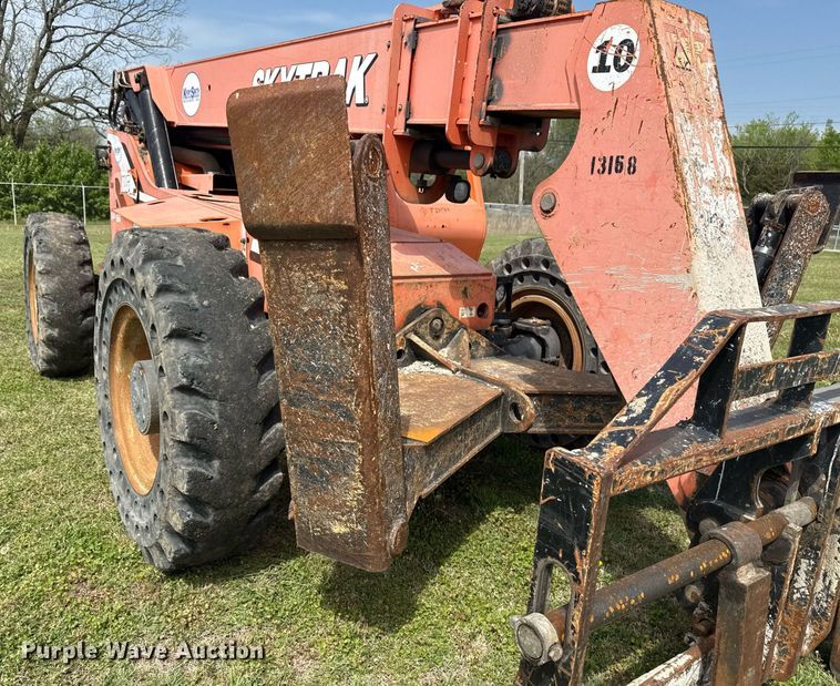 image for item DS3682 2011 JLG 10042 telehandler