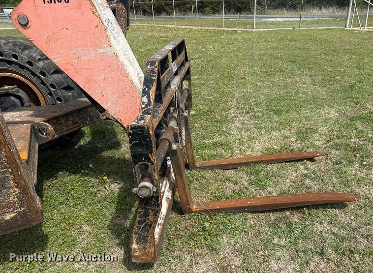 image for item DS3682 2011 JLG 10042 telehandler