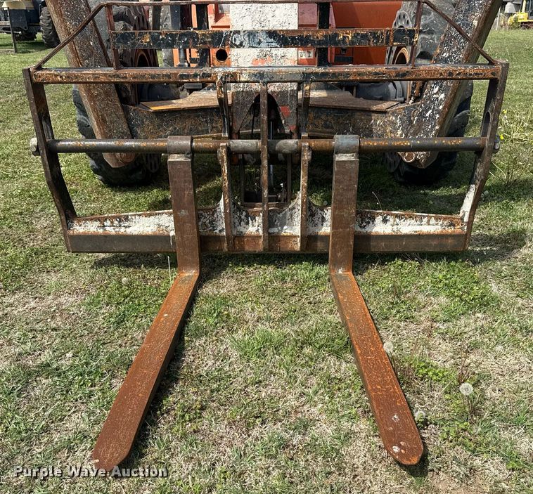 image for item DS3682 2011 JLG 10042 telehandler