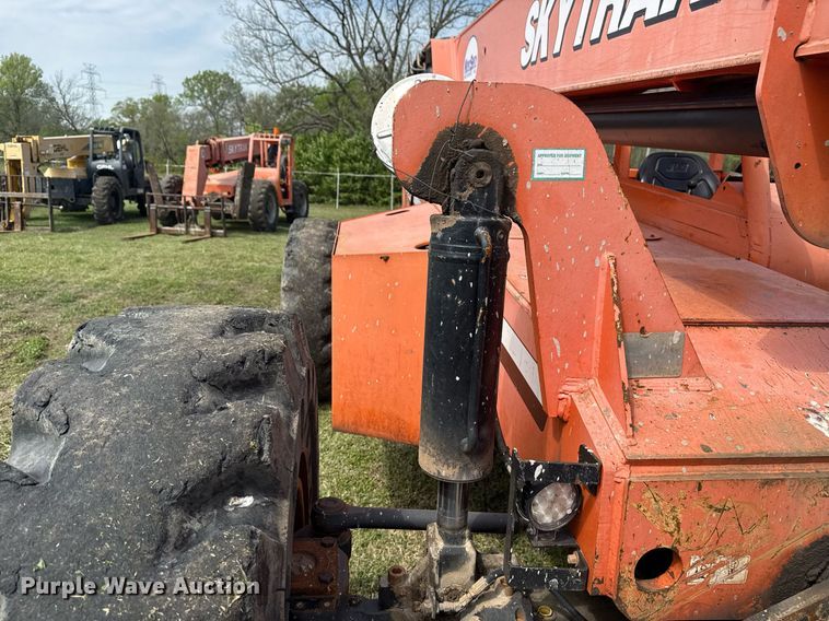 image for item DS3682 2011 JLG 10042 telehandler
