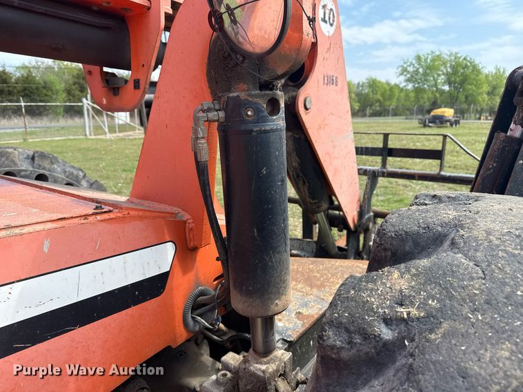 image for item DS3682 2011 JLG 10042 telehandler